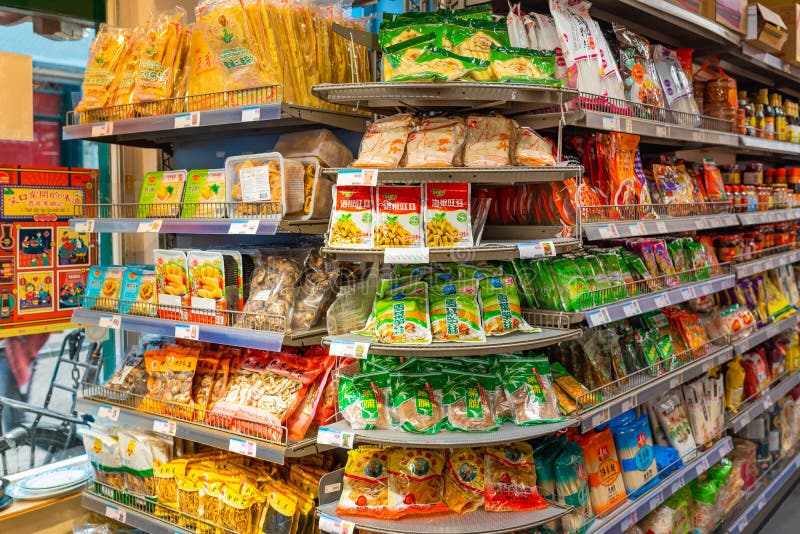 chinese-supermarket-in-amsterdam-grocery-store-variety-of-asian