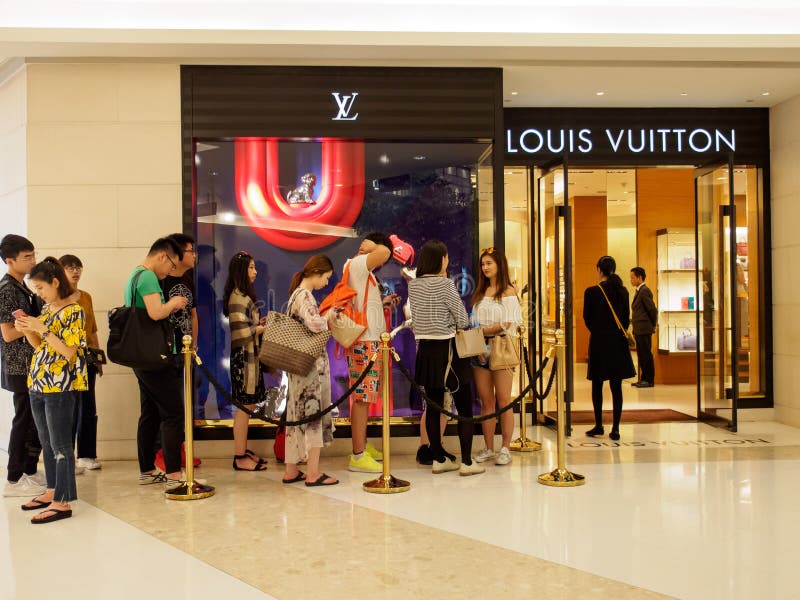 Louis Vuitton shop at Gaysorn plaza , Bangkok , Thailand Stock