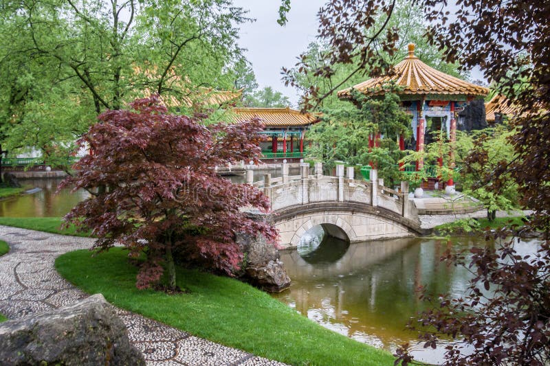Chinesische Gärten Zürich st
ockbild. Bild von gärten - 36682993