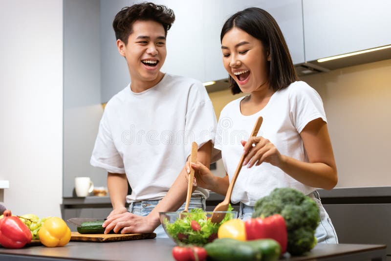 20+ neu Bild Kochen Zu Hause : Dieser Koch Kommt Zu Ihnen Nach Hause Kitchennerds : Wer kochen kann ist sozial attraktiv, keine frage.