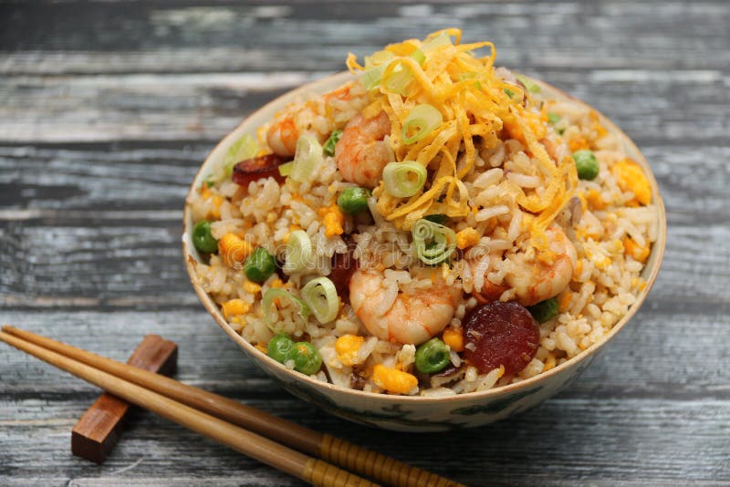 Chinesischer Gebratener Reis Stockfoto - Bild von wohlschmeckend ...