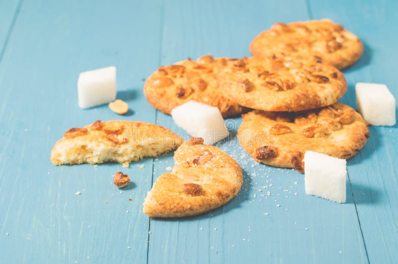 Chip Cookies with Nuts and Lump Sugar/ Chip Cookies with Nuts and Lump