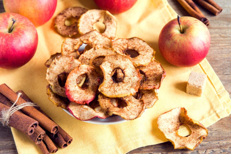 Chip della cannella di Apple fotografia stock Chip della cannella di Apple fotografia stock