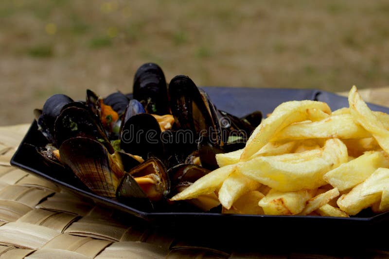 Mussels and chips stock image. Image of mussels, gastronomie 50999231