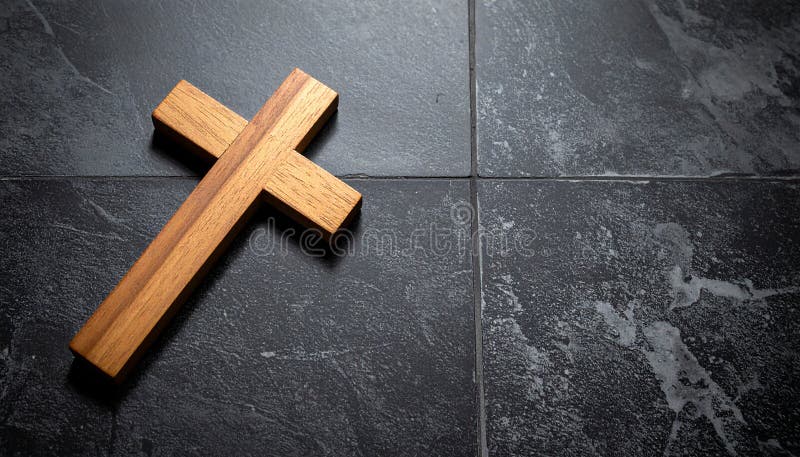 Chirstisches Kreuz oder Kruzifix auf dunklem Steinboden stock abbildung