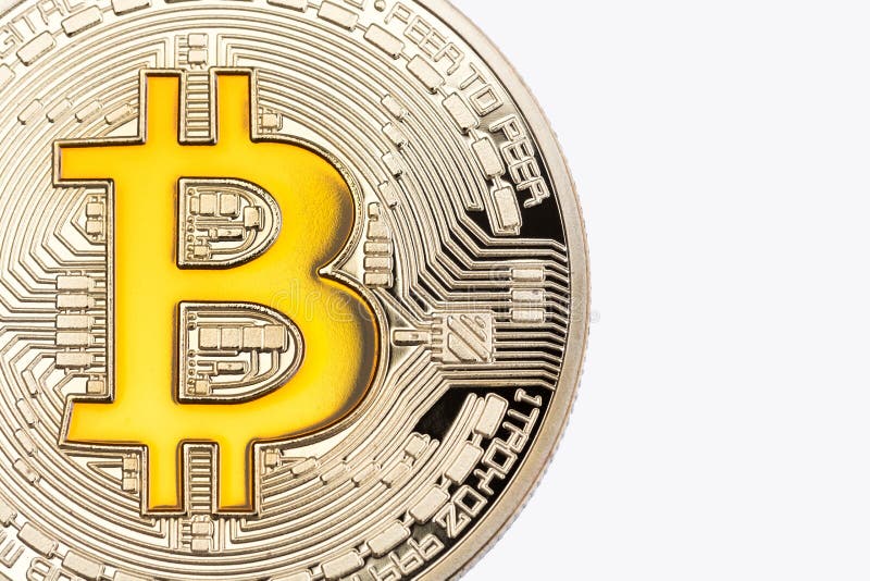 Chiuda su di bitcoin dorato su fondo bianco Foto di alta risoluzione