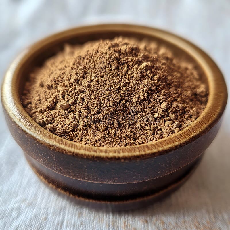 Chiusura della polvere di spezie bruna aromatica in una botte di legno royalty illustrazione gratis