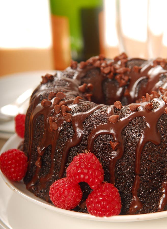 Chocolate cake with champagne