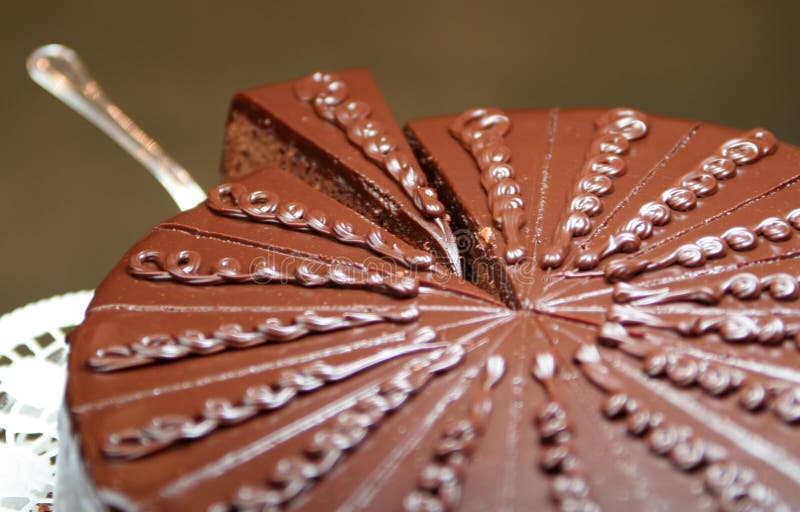 Chocolate cake, parts