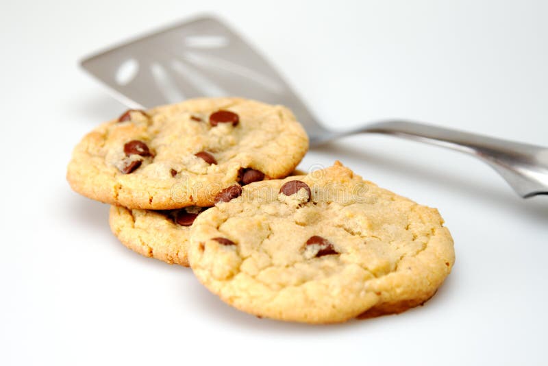 Chocolate chip cookies and spatula