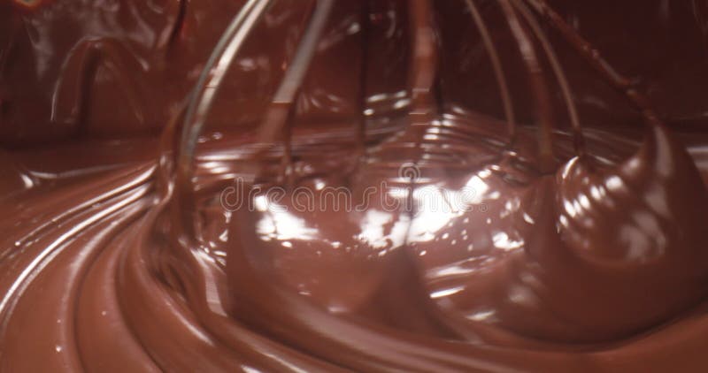 Chocolate derretido com levantamento de uísque