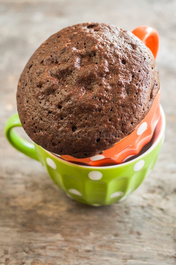 Chocolate pie in a cup filled with a liquid royalty free stock images Chocolate pie in a cup filled with a liquid royalty free stock images