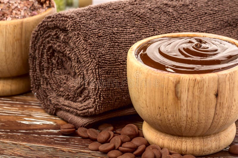 Chocolate spa - mask, salt and towel