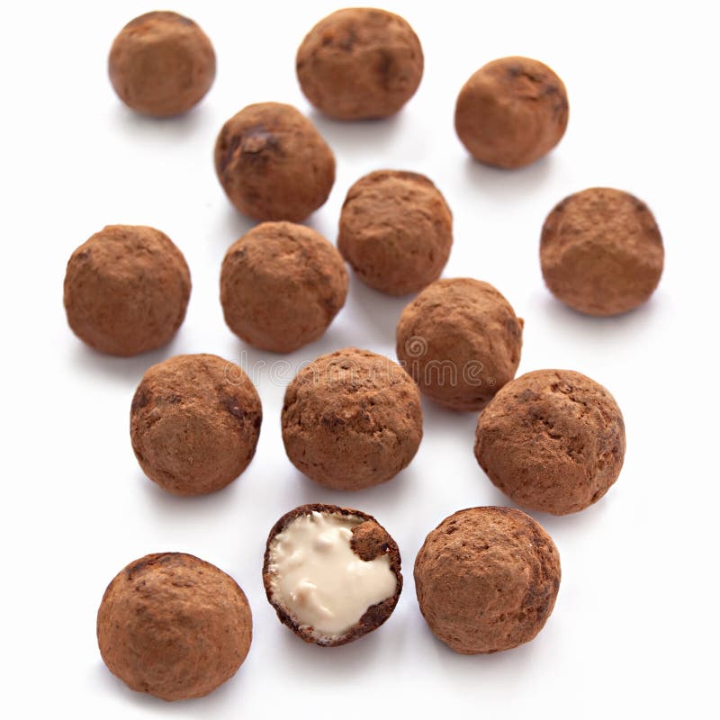 Chocolate truffles with sweet cream