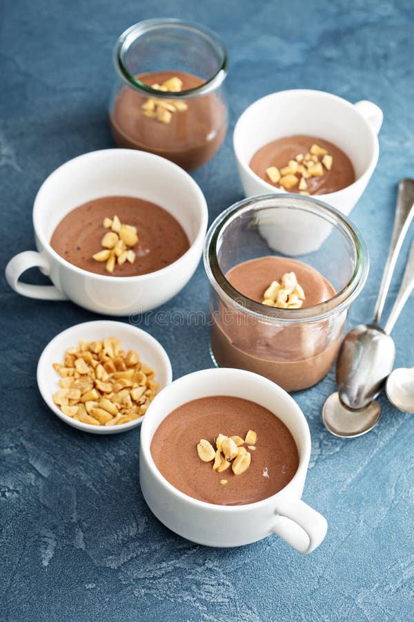 Chocolate yogurt dessert with salted peanuts royalty free stock photography Chocolate yogurt dessert with salted peanuts royalty free stock photography