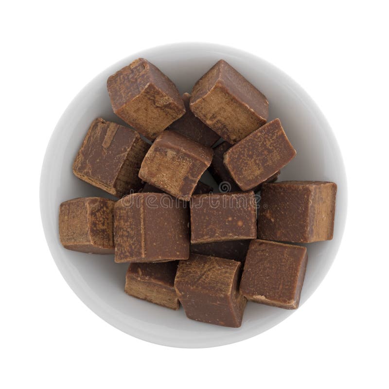 Chokladfuskverk i en liten vit bunke royaltyfria foton Chokladfuskverk i en liten vit bunke royaltyfria foton
