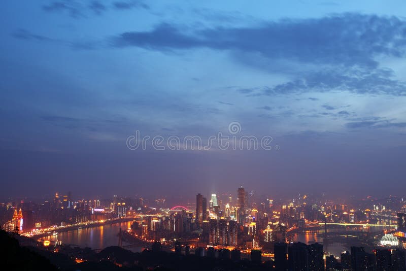 Chongqing is located in the southwest of Chinese, is located in the core area of the upper reaches of the Yangtze River economic belt, is Chinese four municipalities directly under the central government, five national central city, a national historical and cultural city, the world hot spring city. Because the city bridge, mist, mountains, also has abridge city, fog city, mountain city said. Chongqing at night, by the lamps and candles of a myriad families and flashing neon embellishment and bright dream. If you come to Chongqing, there is no taste of the night view of Chongqing is definitely a big regret. Chongqing is located in the southwest of Chinese, is located in the core area of the upper reaches of the Yangtze River economic belt, is Chinese four municipalities directly under the central government, five national central city, a national historical and cultural city, the world hot spring city. Because the city bridge, mist, mountains, also has abridge city, fog city, mountain city said. Chongqing at night, by the lamps and candles of a myriad families and flashing neon embellishment and bright dream. If you come to Chongqing, there is no taste of the night view of Chongqing is definitely a big regret..