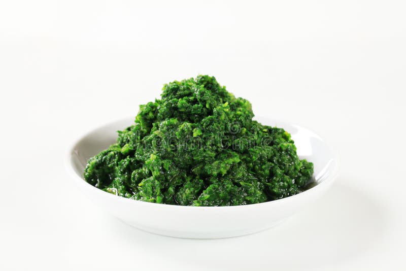 Chopped spinach stock image. Image of shot, healthy, white - 55314545