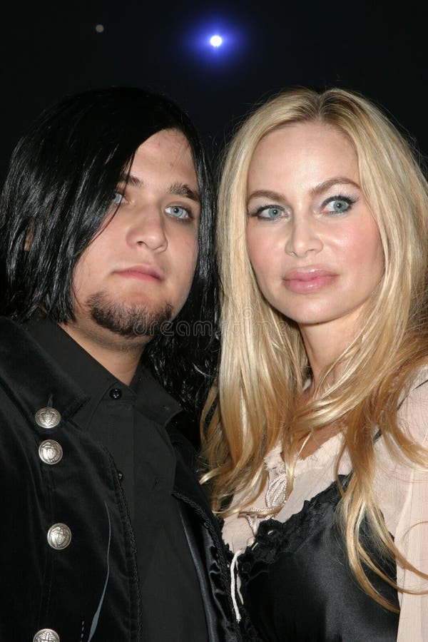 Who is Shagrath dating? Shagrath girlfriend, wife