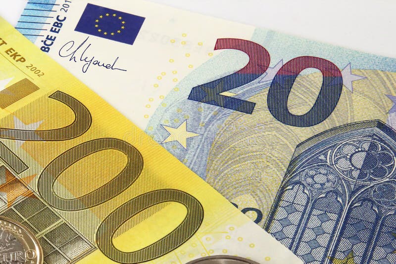 Christine Lagarde signature on the euro banknotes