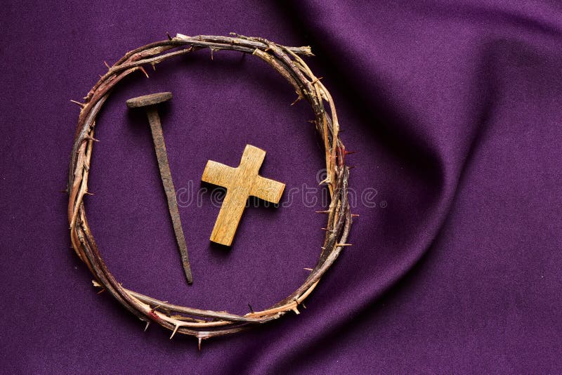 Christliches Kreuz, Nagel und Dornenkrone von Jesus Christ