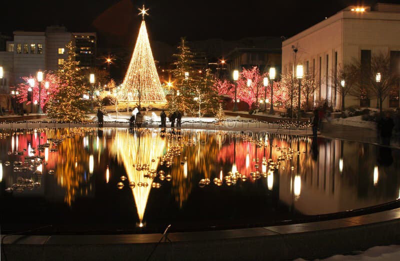 Christmas Night in Quebec City Stock Image - Image of lamp, lights: 3779521