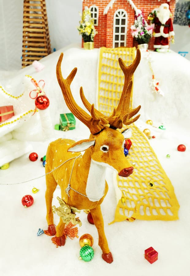 Christmas Deer stock image. Image of animal, winter, woods - 28155405
