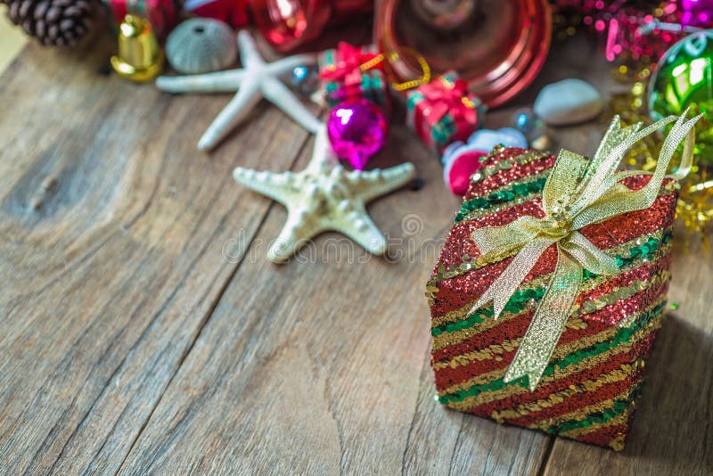 Christmas Garland on Rustic Wooden Background with Copy Space Stock ...