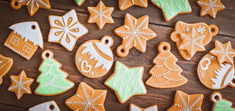 Christmas homemade gingerbread house cookie wooden background royalty free stock photography Christmas homemade gingerbread house cookie wooden background royalty free stock photography