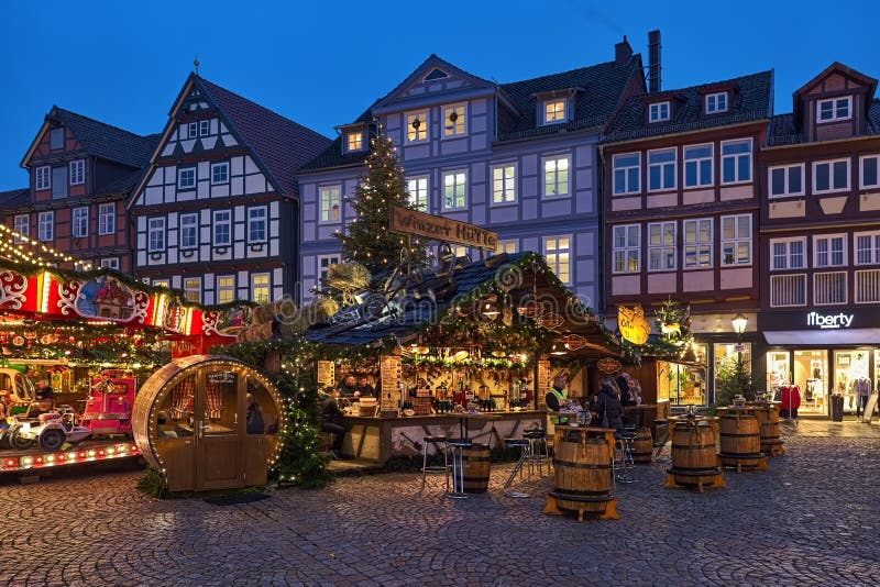 Christmas Market at Grosser Plan Square in Old Town of Celle, Lower ...