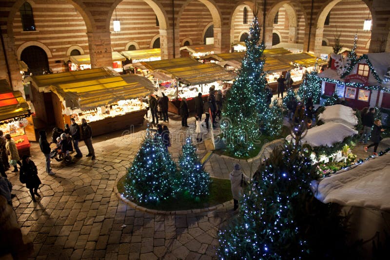 Christmas in Verona editorial stock image. Image of feast 77166854
