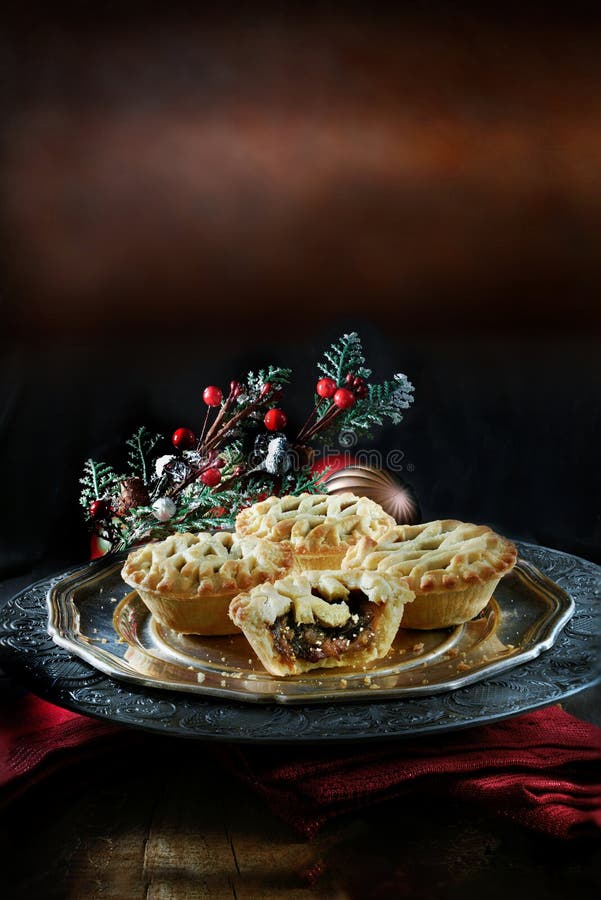 Plate Of Christmas Mince Pies With Holly Stock Image - Image of ...