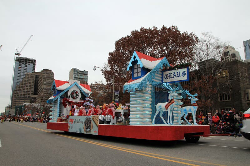 Christmas Parade editorial image. Image of parade, street 132205355