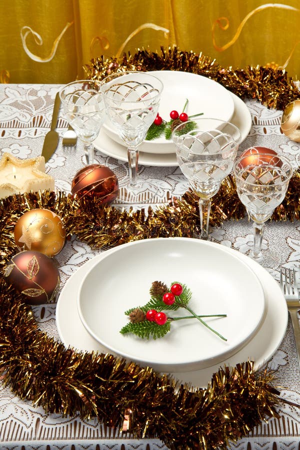 Christmas table setting stock image. Image of holiday - 17157629