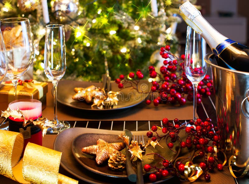 Christmas Table Setting stock image. Image of decorative - 28173935