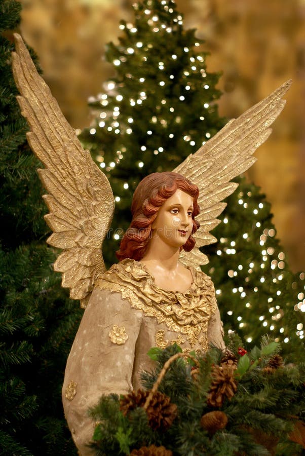 Esmeradamente Vestido ángel figurilla iluminado árbol de navidad en.