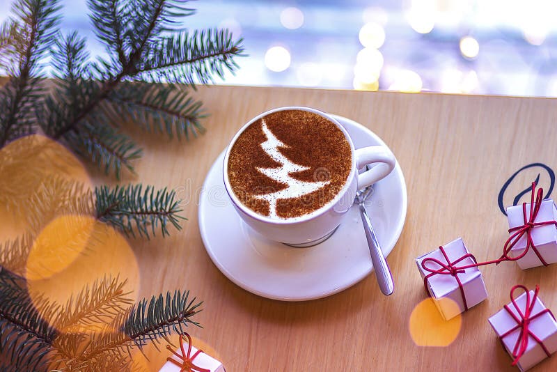 christmas-tree-drawing-coffee-cup-latte-