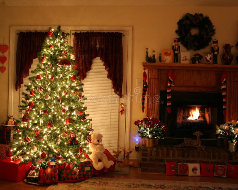 Domov na Vianoce, mamy dostal domu vyzdobená, stromček svieti, čaká Santa.