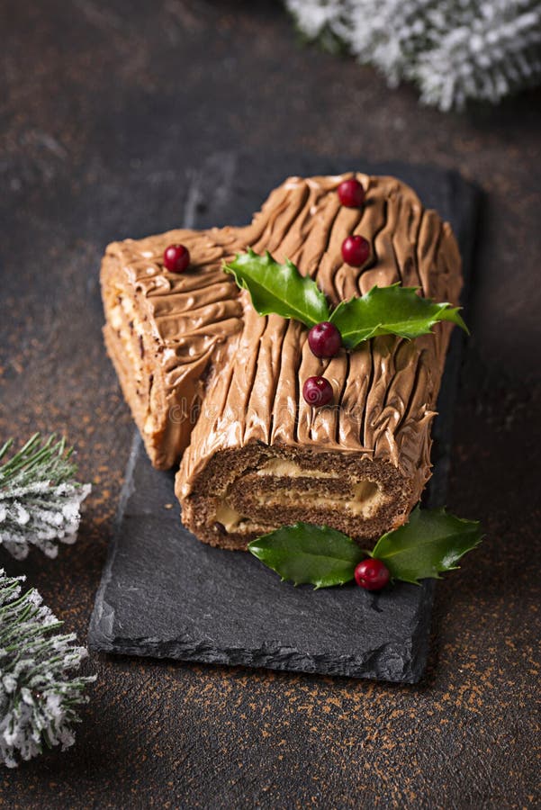 Traditional Christmas Yule Log Cake Stock Image - Image of mushroom ...