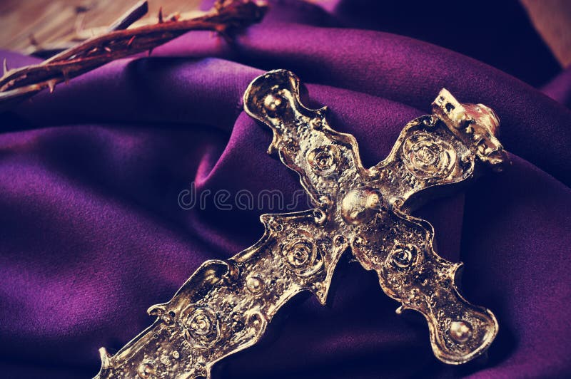 Chrześcijanina krzyż i korona ciernie jezus chrystus, filtere fotografia royalty free Chrześcijanina krzyż i korona ciernie jezus chrystus, filtere fotografia royalty free