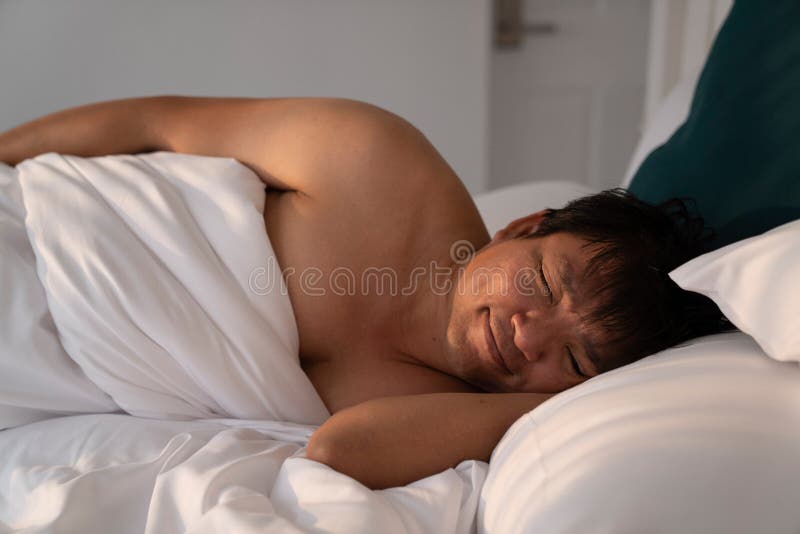 Asian Naked Sleep