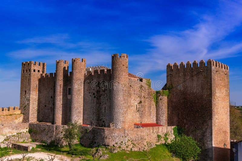 Ch?teau d'Obidos dans la ville m?di?vale d'Obidos images libres de droits Ch?teau d'Obidos dans la ville m?di?vale d'Obidos images libres de droits