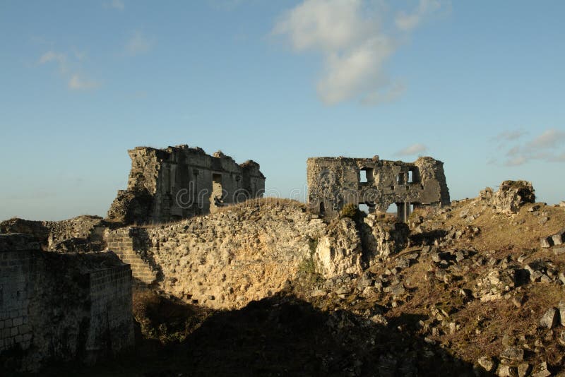 Château de Coucy le Chateau dans les Frances photos libres de droits Château de Coucy le Chateau dans les Frances photos libres de droits