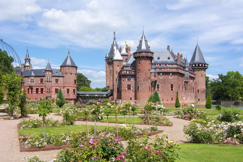 Château de De Haar près d'Utrecht, Pays-Bas photographie stock Château de De Haar près d'Utrecht, Pays-Bas photographie stock