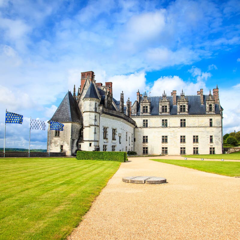 Château médiéval du château De Amboise, tombe de Leonardo Da Vinci. Le Val de Loire, France photographie stock libre de droits Château médiéval du château De Amboise, tombe de Leonardo Da Vinci. Le Val de Loire, France photographie stock libre de droits
