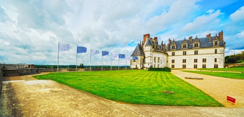 Château médiéval du château De Amboise, tombe de Leonardo Da Vinci Loir images stock Château médiéval du château De Amboise, tombe de Leonardo Da Vinci Loir images stock