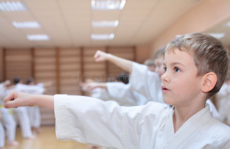 Chłopiec angażował karate