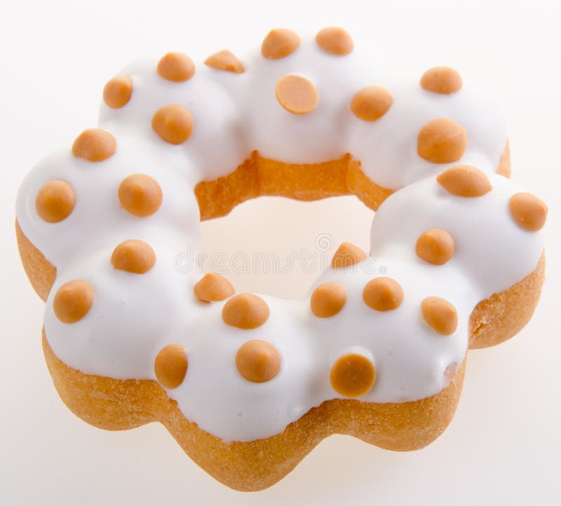 ciambella o ciambella fresca su un fondo fotografie stock libere da diritti ciambella o ciambella fresca su un fondo fotografie stock libere da diritti