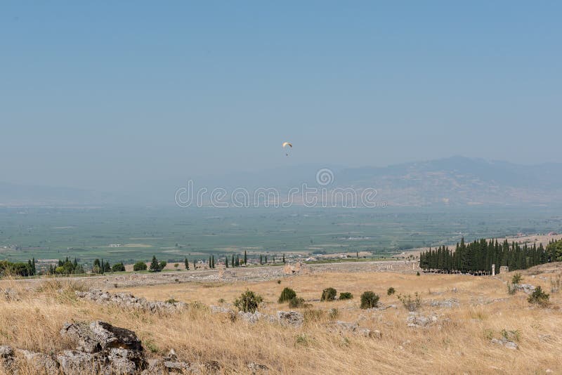 Cidade antiga de Hierapolis em Pamukkale, Turquia foto de stock