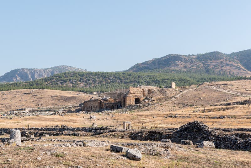 Cidade antiga de Hierapolis em Pamukkale, Turquia foto de stock royalty free